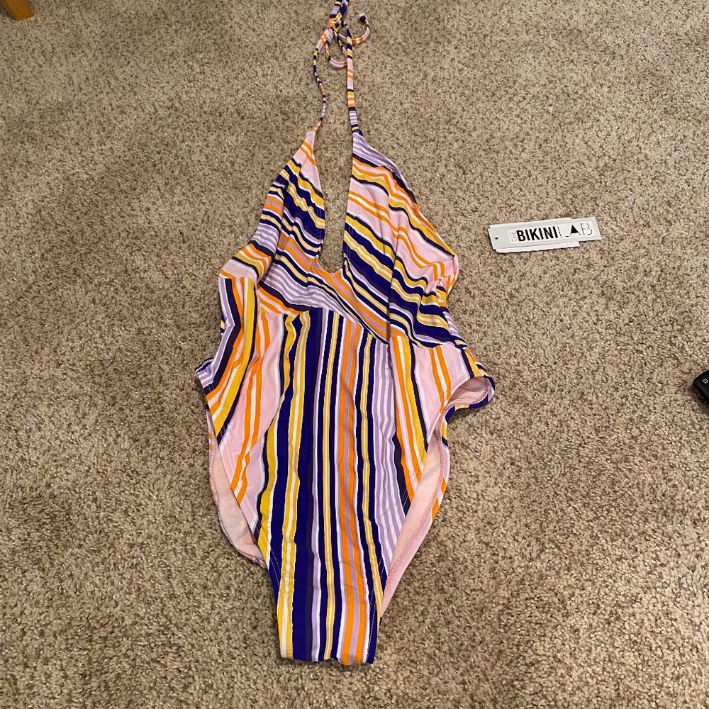 Bikini Lab - One Piece - Picture 1 of 3